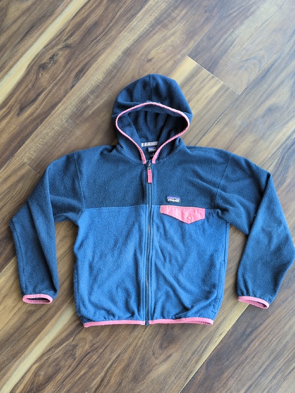 Patagonia Kids Navy and Pink Zip Hooded Fleece - Picture 3 of 8